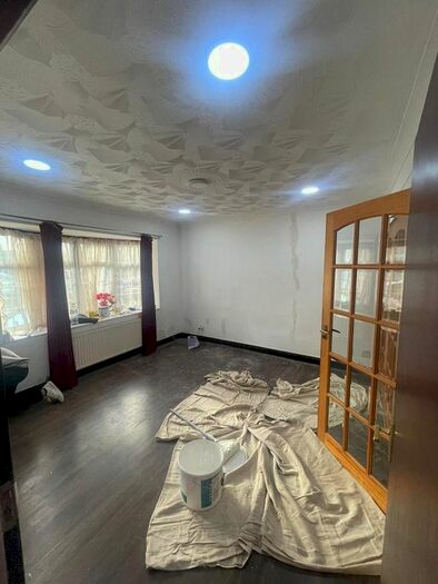 3 Bedroom Detached House To Rent In Montague Waye, Southall, UB2