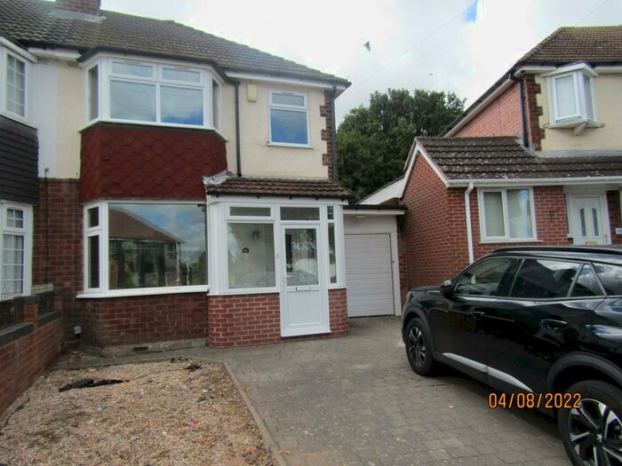 3 Bedroom House To Rent In Irving Road, Solihull, B92
