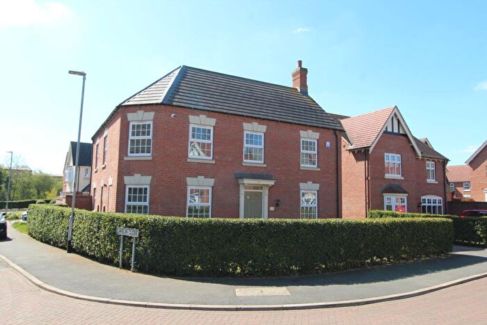 4 Bedroom Detached House For Sale In Gloster Road, Lutterworth, LE17
