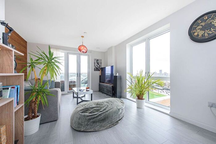 2 Bedroom Flat For Sale In Grahame Park Way, Colindale, London, NW9