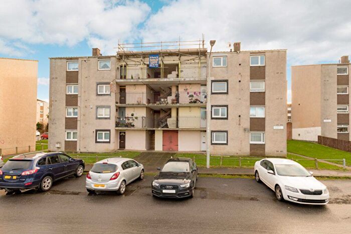 2 Bedroom Flat For Sale In / Calder Place, Edinburgh, EH11