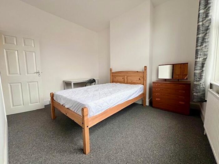 4 Bedroom Terraced House To Rent In Fieldhead Road, Sheffield, - Student/Shared Property, S8