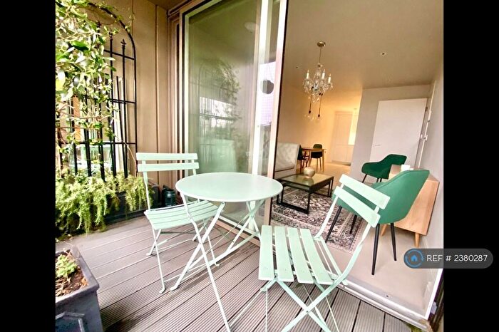 1 Bedroom Flat To Rent In Macpherson Apartments, London, E2