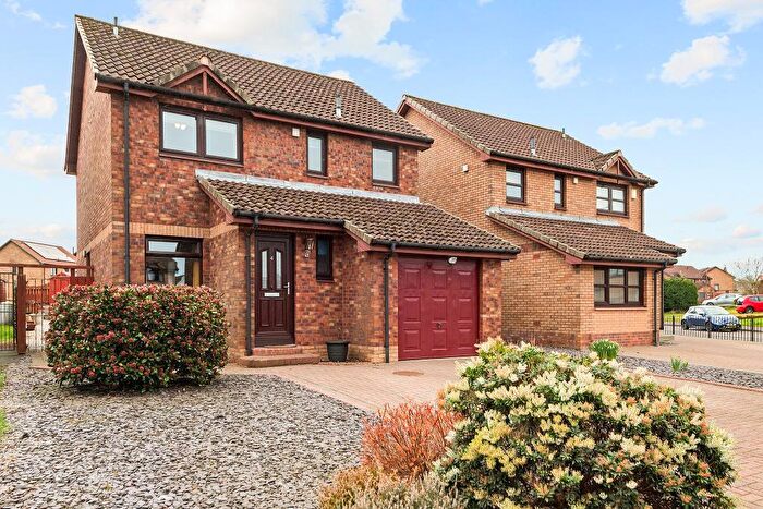 3 Bedroom Detached House For Sale In Yardley Place, New Carron, Falkirk, FK2