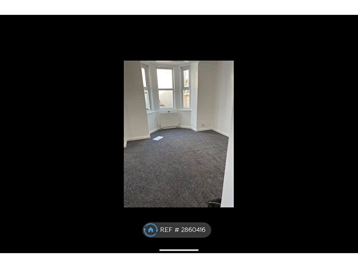 2 Bedroom Maisonette To Rent In Mount Pleasant Road, Hastings, TN34