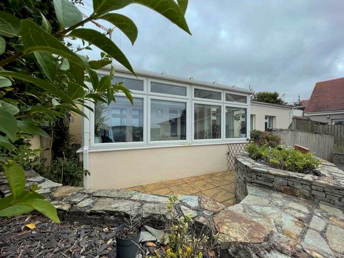 Houses for sale & to rent in TR7 3JF, Porth Bean Road, Newquay