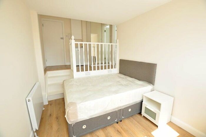 Studio To Rent In Chapter Road, London, NW2