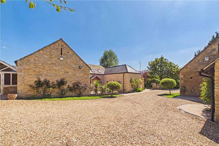 5 Bedroom Barn Conversion For Sale In West Street, Kings Cliffe, Peterborough, PE8