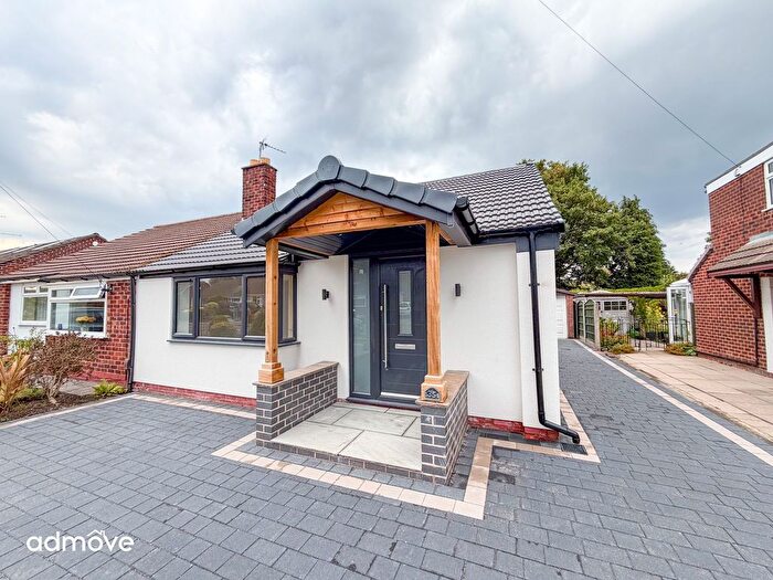3 Bedroom Semi Detached House For Sale In Prestbury Drive, Thelwall, WA4