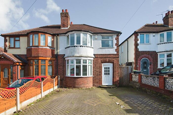 3 Bedroom Semi Detached House For Sale In Regent Road, Tividale, Oldbury, B69