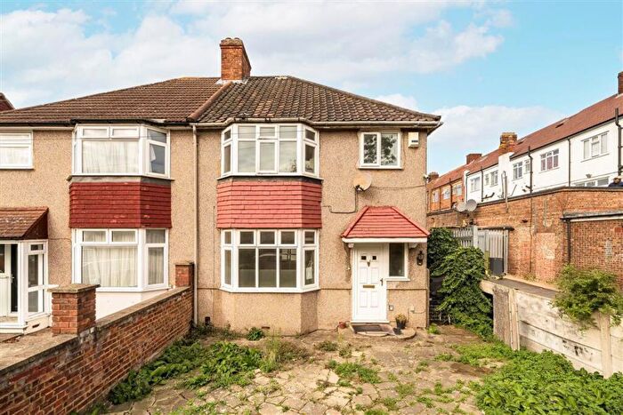 4 Bedroom House To Rent In Weyman Road, Blackheath, SE3