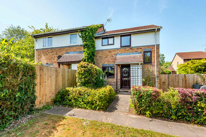 2 Bedroom Semi-Detached House To Rent In Plough Way, Winchester, SO22