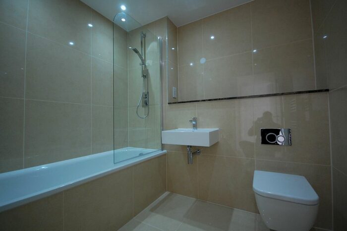 1 Bedroom Flat To Rent In Stewarts Road, London, SW8