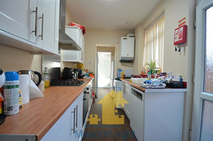 5 Bedroom Terraced House To Rent In Manilla Road, Selly Oak, B29