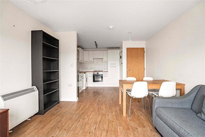 2 Bedroom Apartment For Sale In Mackintosh Lane, London, E9