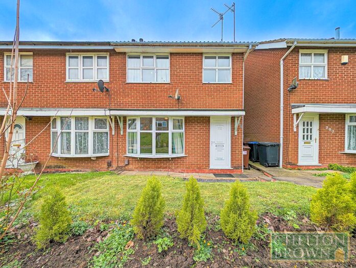 3 Bedroom Semi-Detached House To Rent In Reynard Way, Kingsthorpe, Northampton, NN2