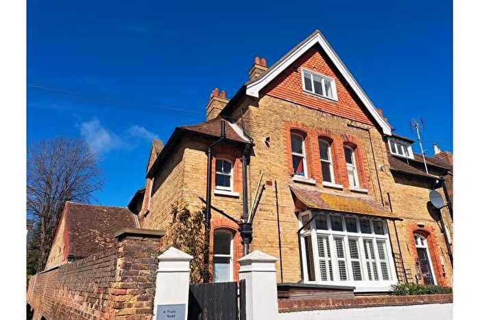 1 Bedroom Flat For Sale In Truro Road., Thanet, Ramsgate, CT11