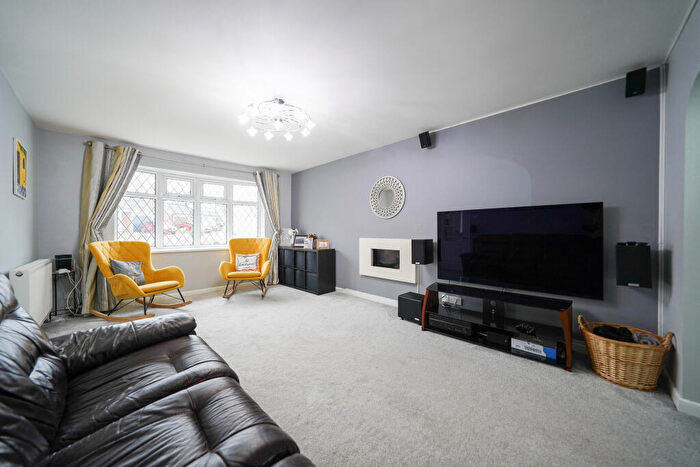 4 Bedroom Detached House For Sale In Somerset Drive, Glenfield, Leicester, Leicestershire, LE3