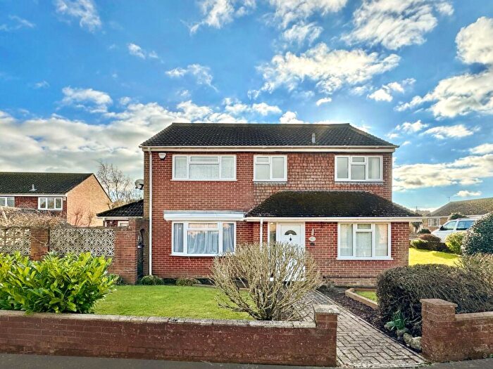 4 Bedroom Detached House For Sale In Elizabeth Drive, Capel-le-Ferne, Folkestone, Kent, CT18