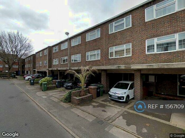 4 Bedroom Terraced House To Rent In Lascelles Close, London, E11