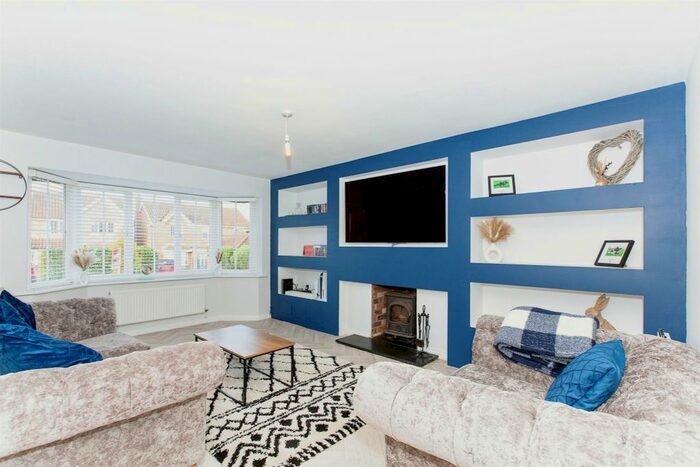 4 Bedroom Detached House For Sale In Blyton Road, Papworth Everard, Cambridge, CB23