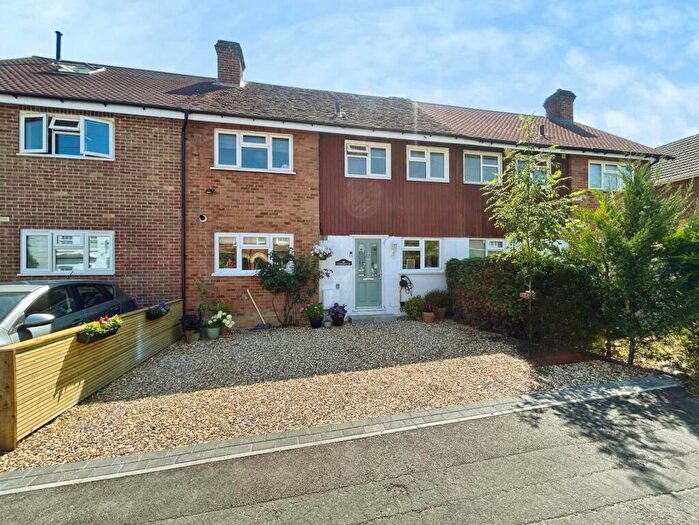 3 Bedroom End Of Terrace House For Sale In Hale Reeds, Farnham, Surrey, GU9
