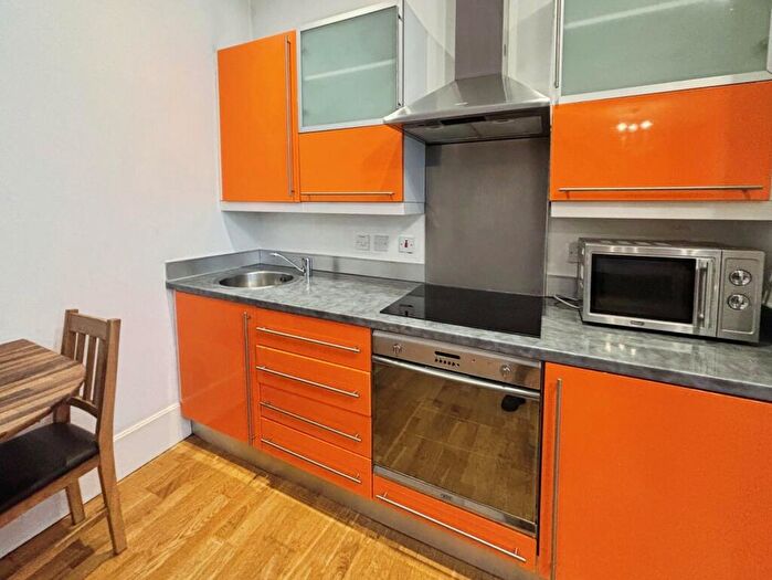 1 Bedroom Flat To Rent In Thornton Chambers, The Headrow, Leeds, West Yorkshire, LS1
