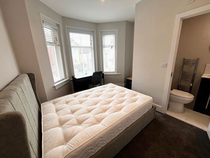 1 Bedroom Semi-Detached House To Rent In Richmond Road, Poole, BH14