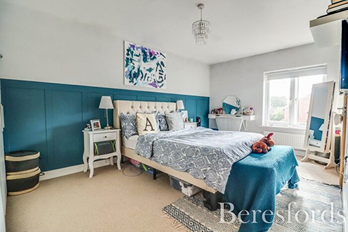 2 Bedroom Semi-detached House For Sale In Foundry Way, Rayne, CM77