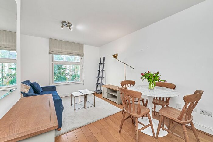 1 Bedroom Flat To Rent In Stirling Road, London, SW9