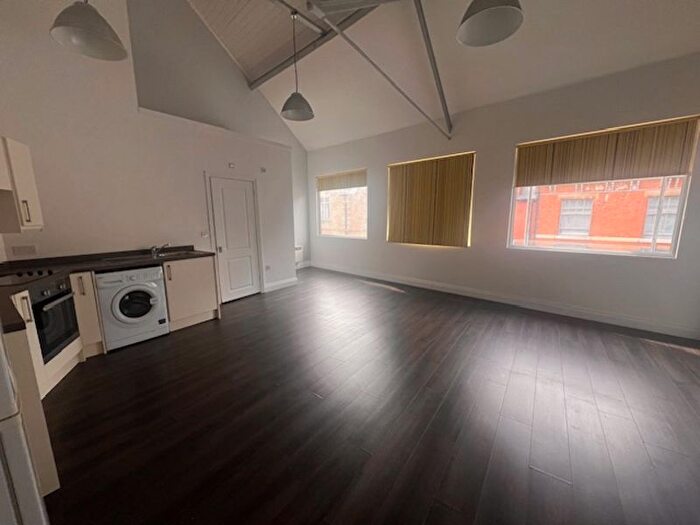 1 Bedroom Flat To Rent In Monarch House, Regent Street, Rugby, CV21