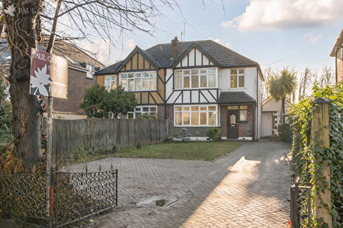 3 Bedroom Semi Detached House For Sale In Denmark Road, Carshalton, SM5
