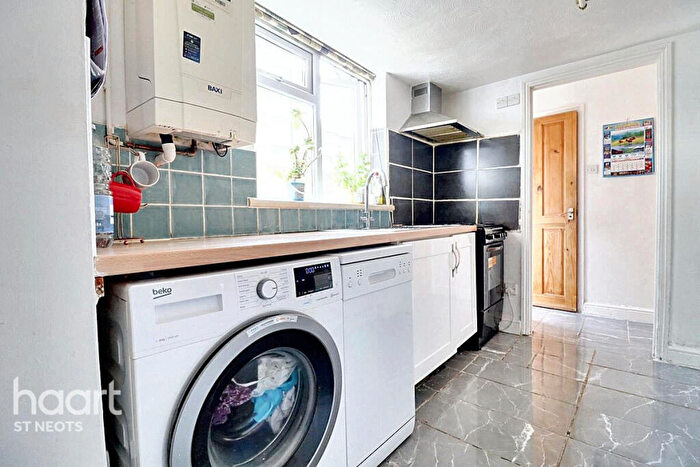 3 Bedroom Terraced House For Sale In East Street, Huntingdon, PE29
