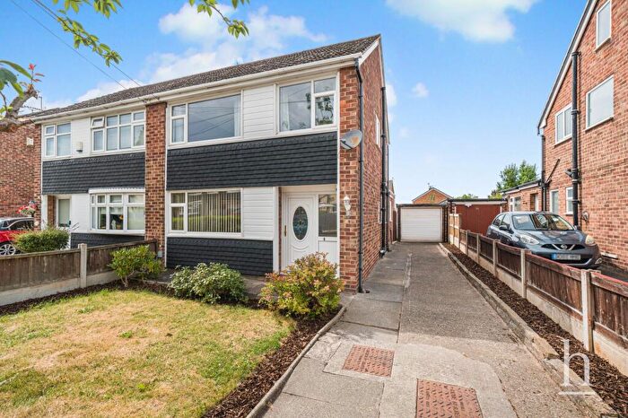 3 Bedroom Semi-Detached House For Sale In Prestbury Avenue, Prenton, CH43