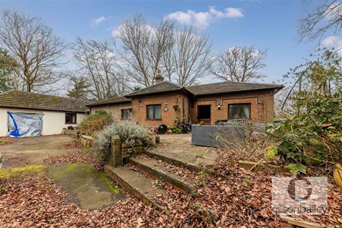 5 Bedroom Detached Bungalow For Sale In Cromer Road, Hainford, NR10