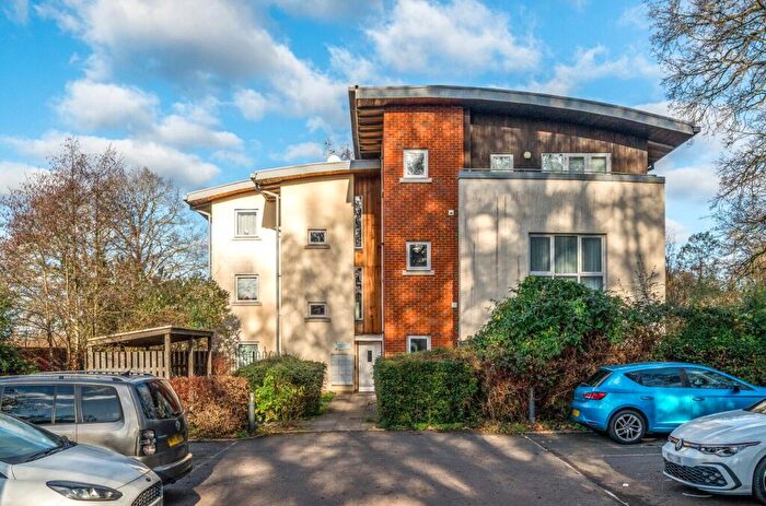 2 Bedroom Apartment For Sale In Millers Thumb, Freeborn Way, Bracknell, RG12