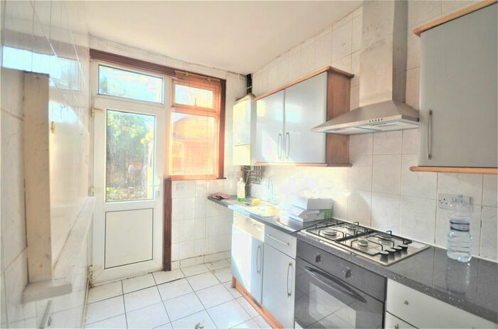 2 Bedroom Terraced House To Rent In Cranbrook Road, IG2
