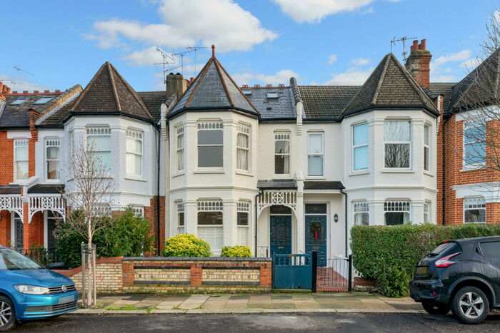 5 Bedroom Terraced House To Rent In Rosebery Road, London, N10