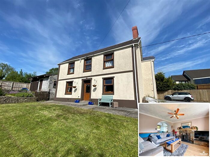 4 Bedroom Detached House For Sale In St. Clears, Carmarthen, SA33