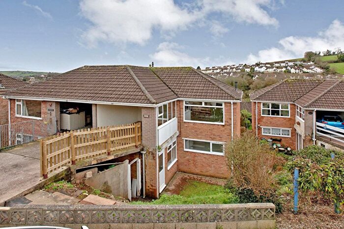 3 Bedroom Semi-Detached House For Sale In Bligh Close, Teignmouth, TQ14