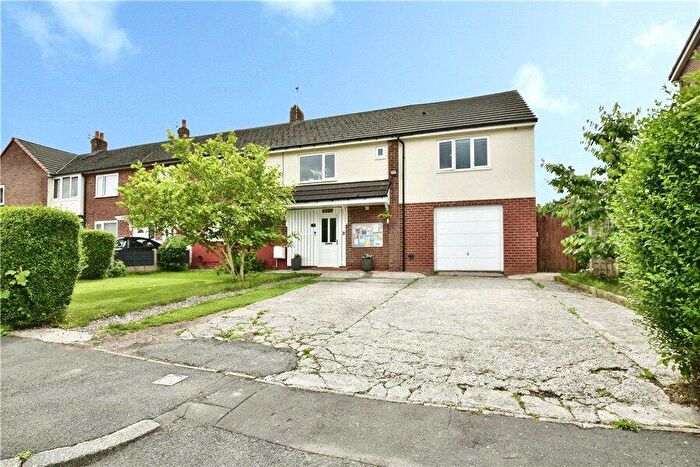 6 Bedroom End Of Terrace House For Sale In Calve Croft Road, Manchester, Lancashire, M22