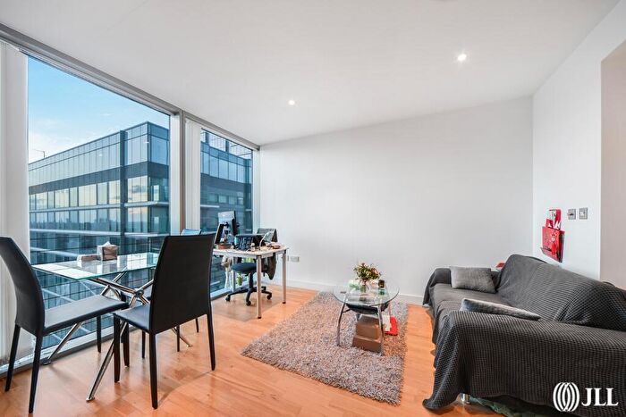 1 Bedroom Apartment To Rent In Landmark East, Marsh Wall, E14