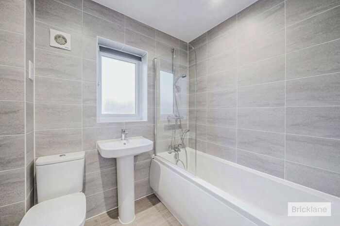 4 Bedroom House To Rent In Kilby Road, Stoke Gifford, Bristol, BS34