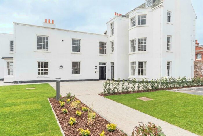 2 Bedroom Flat To Rent In Keldgate, Beverley, HU17
