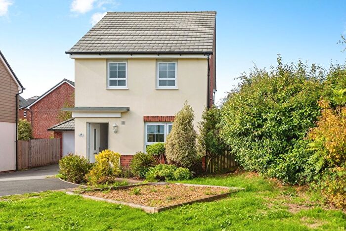 3 Bedroom Detached House For Sale In Chapel Gate, Launceston, PL15