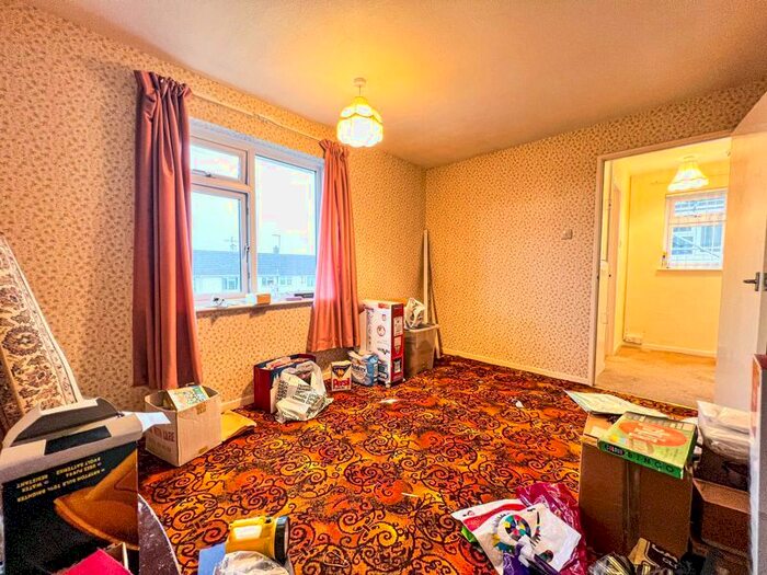2 Bedroom Semi-Detached House For Sale In Buckland Road, Taunton, TA2