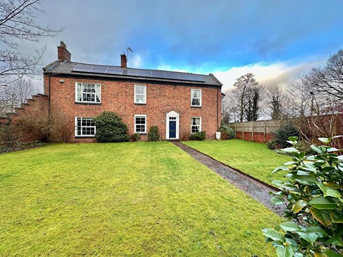 4 Bedroom House For Sale In Chester Road, Stoke, Nantwich, Cheshire, CW5