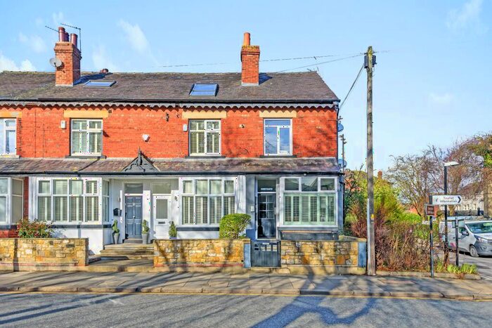 2 Bedroom Flat To Rent In Westgate, Wetherby, West Yorkshire, LS22