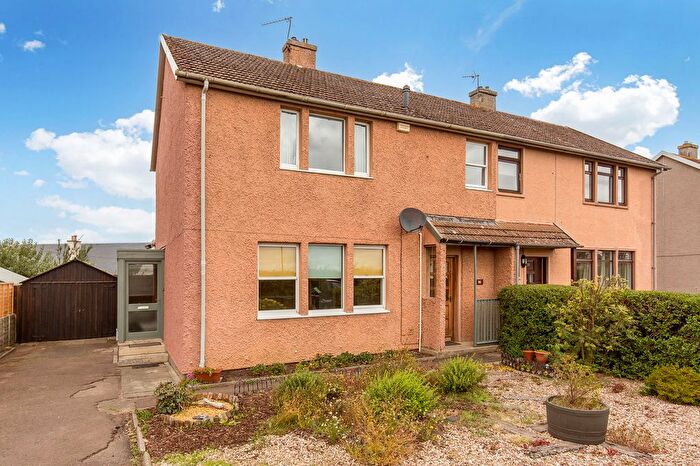 3 Bedroom Semi-Detached House For Sale In Briery Bank, Haddington, EH41