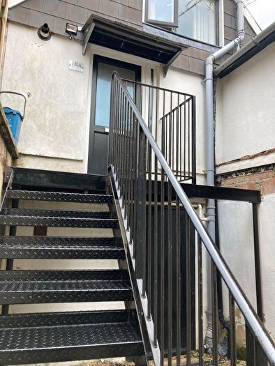 Studio To Rent In New Street, Honiton, Devon, EX14